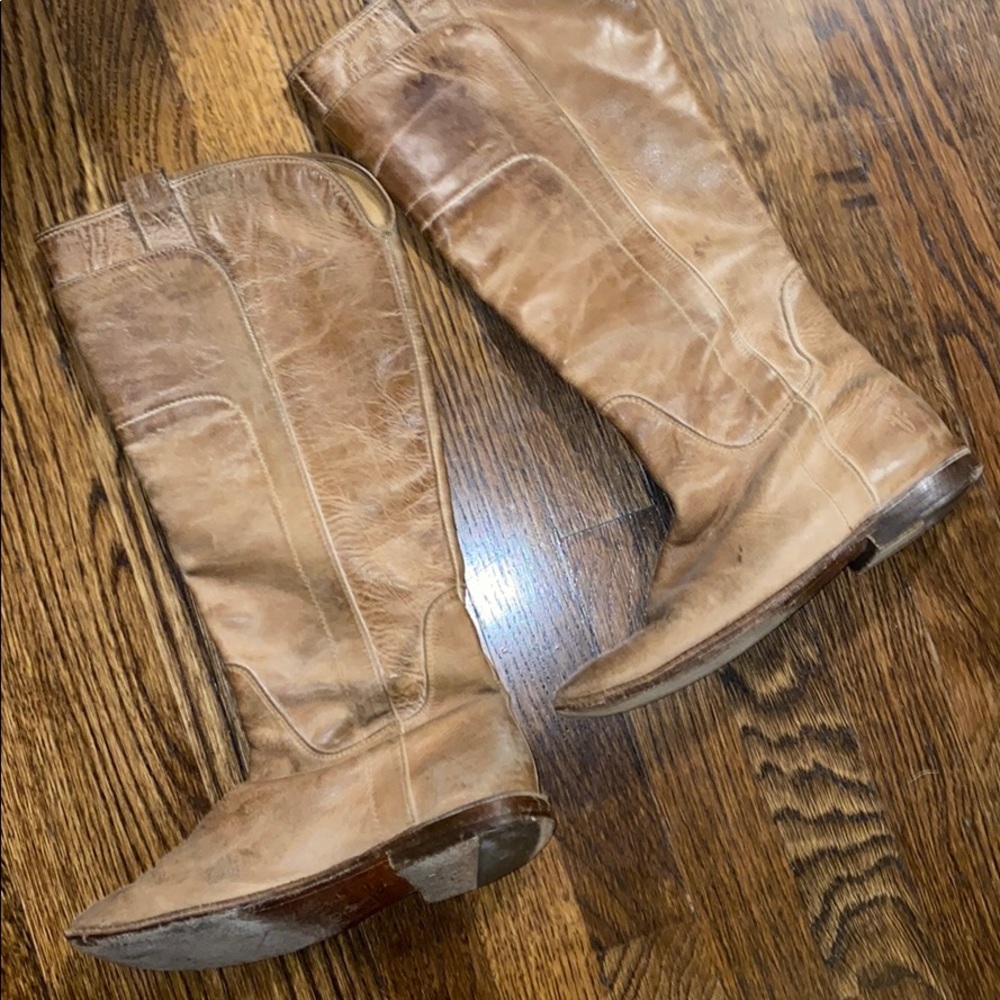 used frye boots size 6.5 super cute and comfy!!!